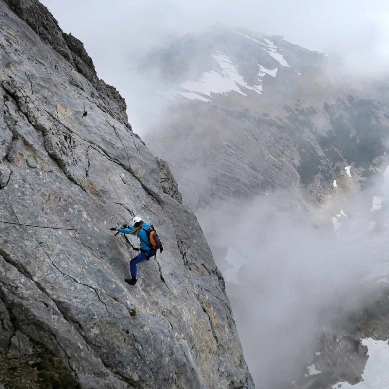 alpiner-klettersteig-gefuhert