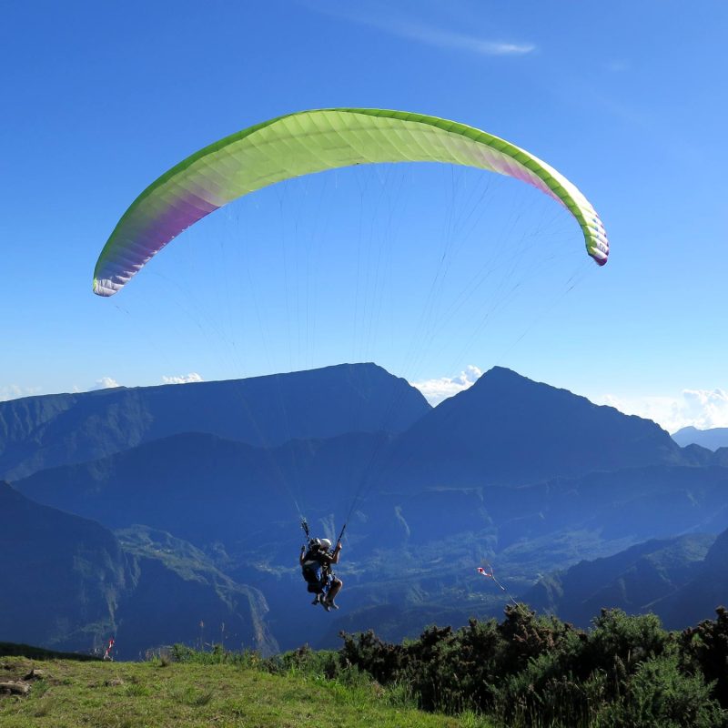 tandem-paragleiten-vulkaninsel